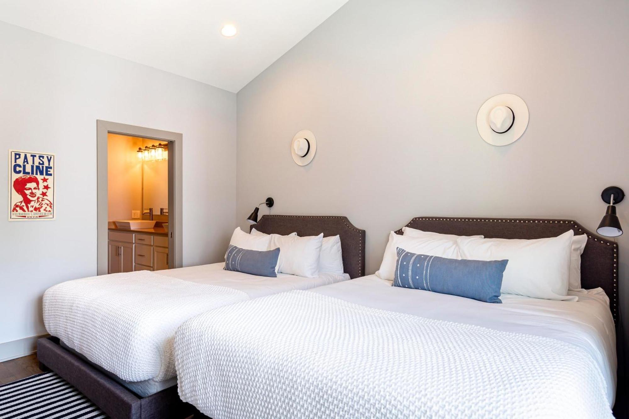 Waverly By Avantstay Nashville-Inspired Townhome W Luxury Kitchen Pool Table Екстер'єр фото